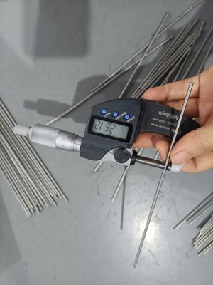 Prezzo buon 20 W/mK Conduttività termica Tubo di rame di cromo e zirconio Eccellente resistenza alla corrosione in linea