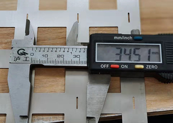 Prezzo buon Corrosivo della striscia pura del nichel 4P del Ni 200 anti per la batteria 18650 in linea